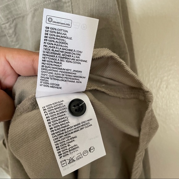 H&M Corduroy Button Down - Picture 5 of 5